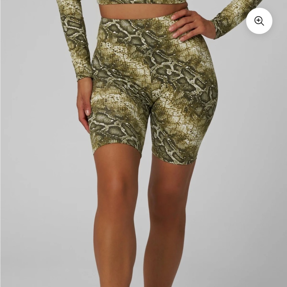 Green Snake Print Women's Bike Shorts
